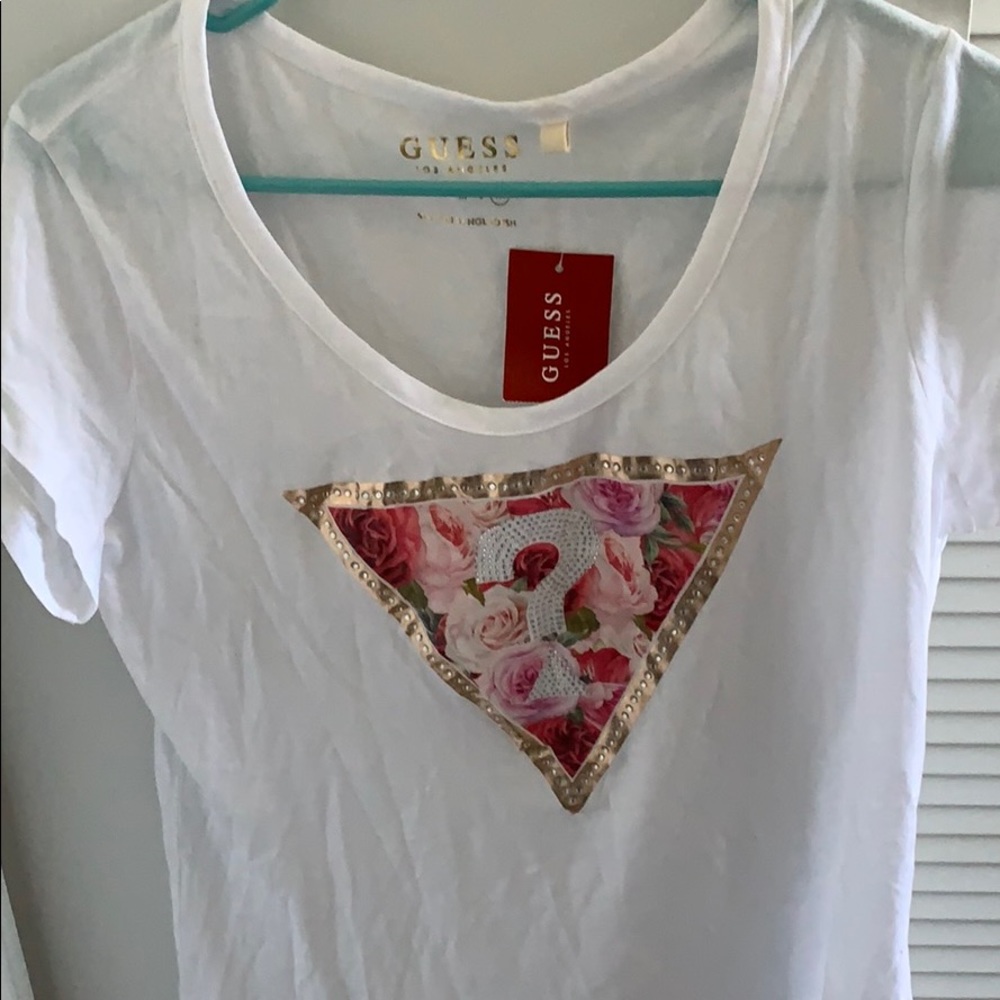 Guess top